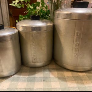 Vintage 1950-tals aluminiumköksset | Retro lantlig inredning