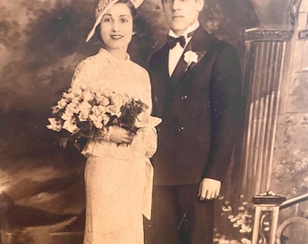 Charming 1920's Wedding Photo