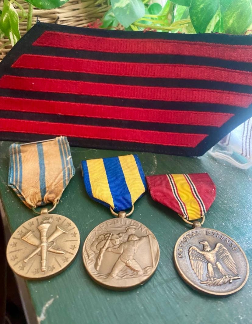 GENUINE U.S. MEDAL PRESENTATION SET: COAST GUARD