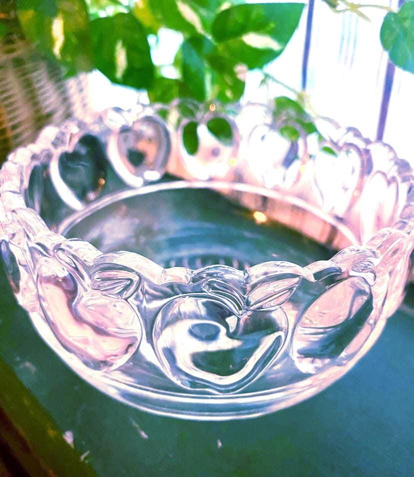 Tiffany & Co. ハート柄　　クリスタル皿　　2枚セット Tiffanys and Co Crystal Bowl - Etsy - Page 2