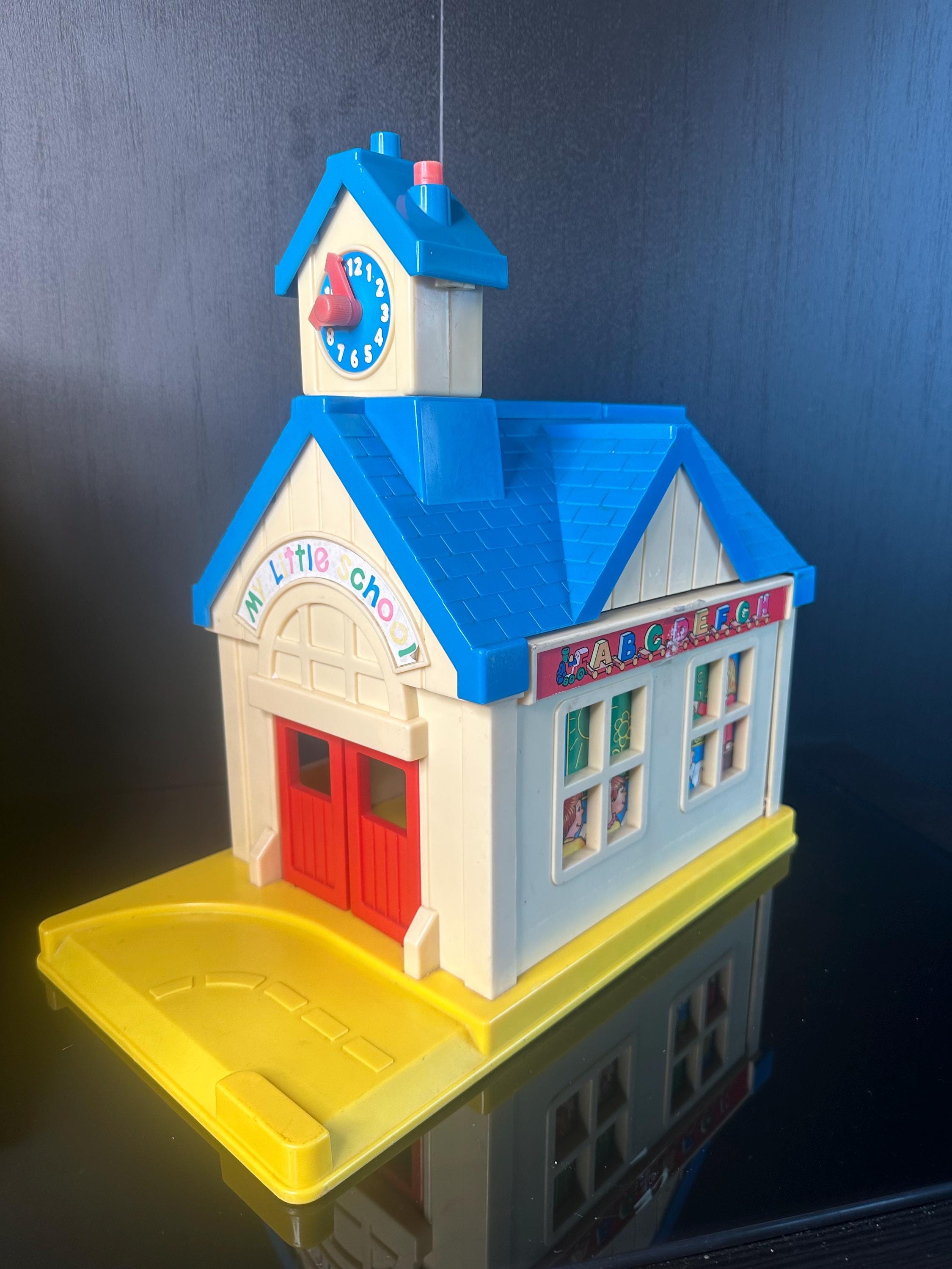 Spectra Vintage School Building 1989 Without Furniture or Figures