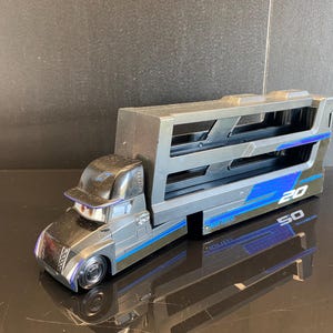 Disney Pixar Mattel Cars Jackson Storm Mini racer hauler