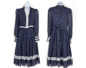 vintage 1970s Gunne Sax dress prairie floral calico cottagecore boho 70s