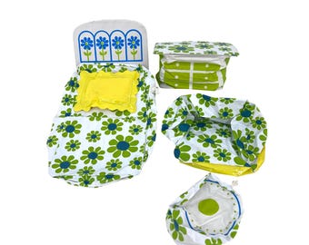 Zee Toys Puff n Play Bedroom Inflatable Doll Furniture 11.5in Green Floral 1974
