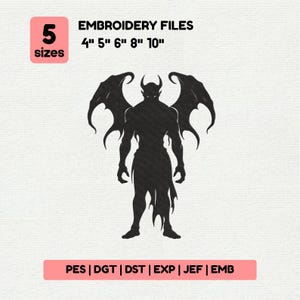 Puede incluir: Silueta negra de un demonio con cuernos y grandes alas. La imagen incluye el texto "EMBROIDERY FILES" y enumera tamaños: 10 cm, 13 cm, 15 cm, 20 cm y 25 cm. Texto adicional indica formatos de archivo: PES, DGT, DST, EXP, JEF y EMB. También hay un cuadrado rosa con el número 5 y la palabra "sizes".