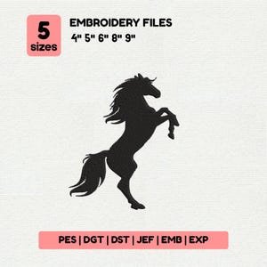 Può includere: Silhouette nera di un cavallo rampante. L'immagine include il testo "EMBROIDERY FILES" ed elenca le dimensioni: 10 cm, 13 cm, 15 cm, 20 cm e 23 cm. L'immagine include anche il testo "5 dimensioni" e un elenco di tipi di file: PES, DGT, DST, JEF, EMB e EXP.