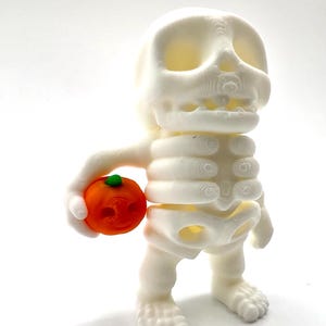 3D Printed Halloween Skeleton Fidget Figure: Articulated Display Decor