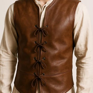 Mittelalterliche Braune Lederweste: Renaissance LARP Kostüm, Handgefertigte Braune Leder Spitzenweste, Mittelalterliche Cosplay Lederweste, Braune Lederweste