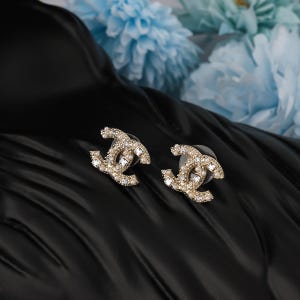 Vintage luxury women's earrings, elegant pearl and diamond earrings, birthday gift, gift for mother