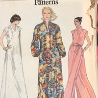 1959 Uncut Vogue 9341 One Piece Dress Size 18 Sewing Pattern main image 1