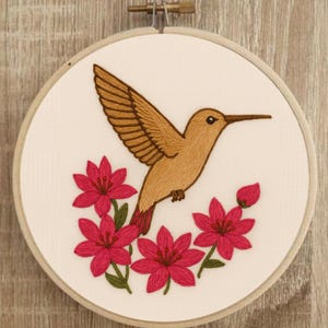 Floral Hummingbird Hand Embroidery Pattern, Hummingbird Pattern, Floral Bird Embroidery Pattern, Bird Embroidery, Embroidery Pattern PDF