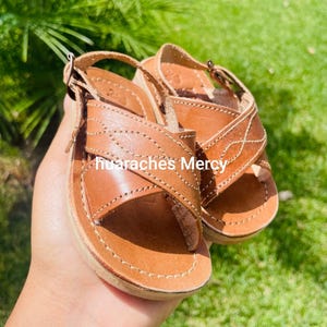 Huaraches Artesanales de Piel para Niño y Niña Sandalias ユニセックス Hechas a Mano Calzado Mexicano Infantil Cómodo y Tradicional