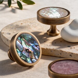 Tiradores de cajón de concha natural/Pomos de tocador de lujo de concha de abulón/Pomos de tocador decorativos/Pomos de armario de latón/Herrajes de latón modernos/StrangePull