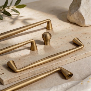 Tiradores de armario de latón antiguo estilo retro vintage / Tiradores de cajón de oro cepillado / Pomos redondos para cajones de cómoda / Herrajes de cocina