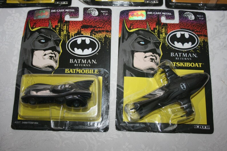 Batmobile FIVE Vintage ERTL Batman 1992 Die Cast Metal Toy Toys Batman Penguin Batskiboat NIP Duck Vehicle