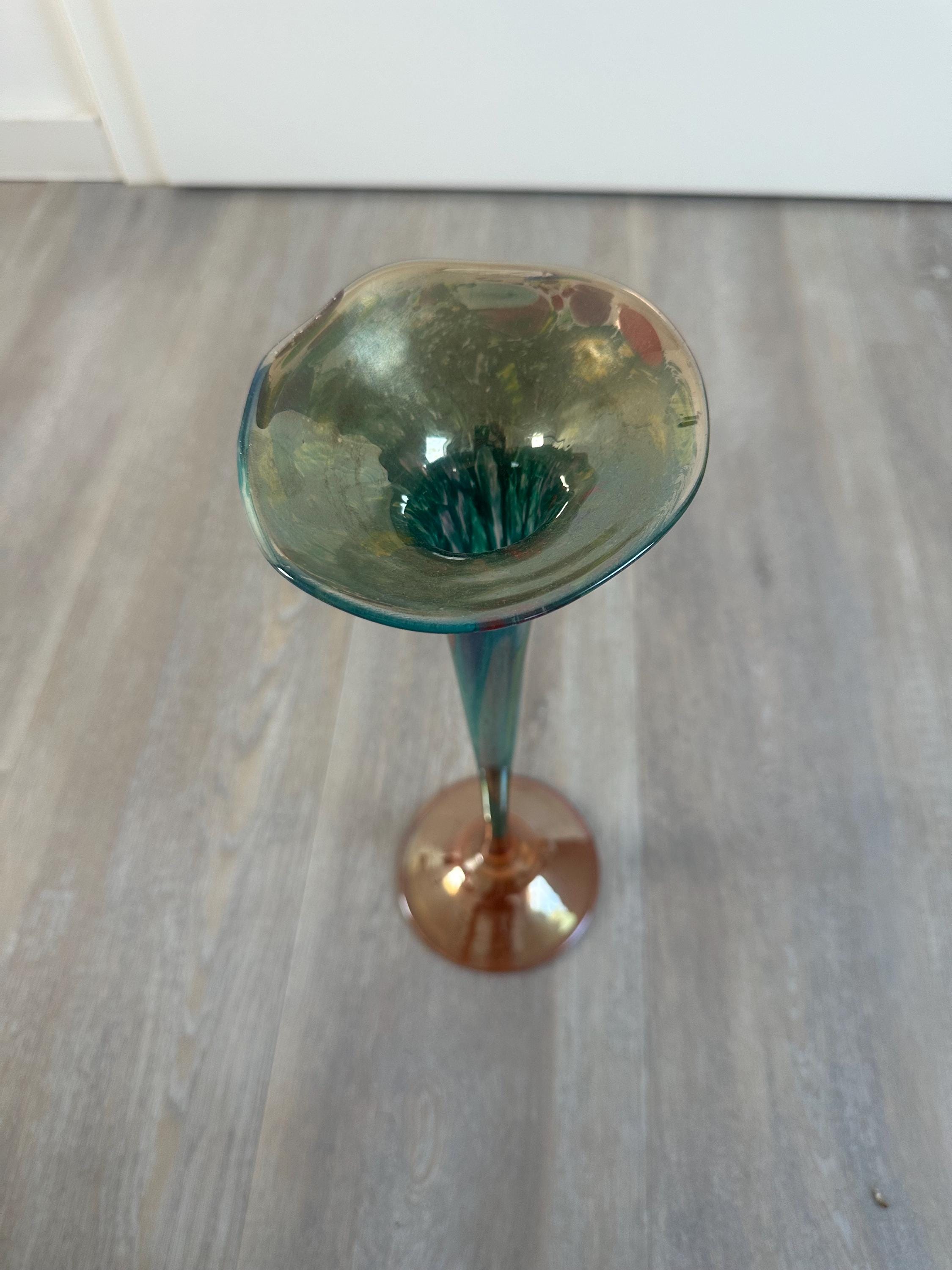 ムラーノアートガラスの花瓶 – アーティストのサイン入り、ユニークな