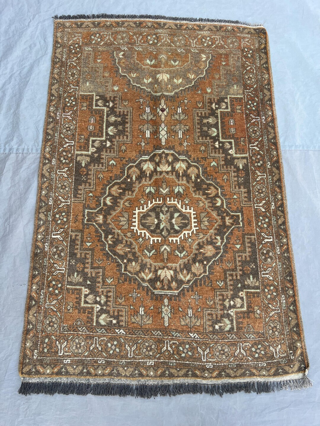 Lsx Rug Vintage Turkish 2.10 X 4.5 Ft Soft Pile Hand-knotted Medallion Rug ...