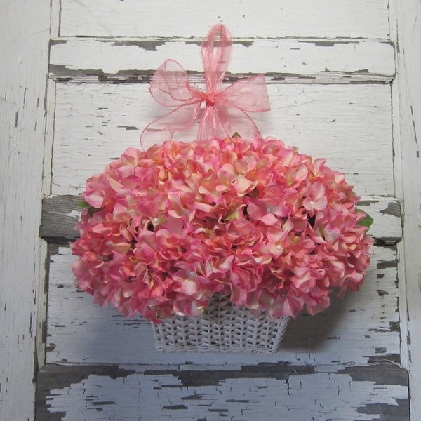 Wreath - Flower arrangement - Cottage and Shabby Home decor