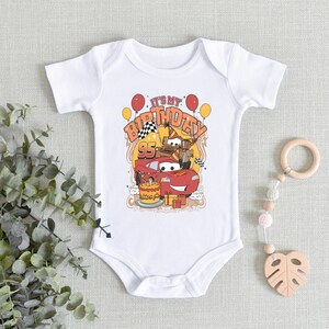 Lightning McQueen Urodziny Dzieci T-shirt, Disney Cars Body niemowlęce, Wszystkiego najlepszego z okazji urodzin Odzież młodzieżowa, Samochód wyścigowy Kombinezon dla niemowląt Prezent, Top dla malucha