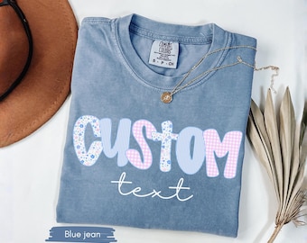 Chemise avec texte personnalisé Comfort Colors®, t-shirt floral personnalisé, cadeau devis personnalisé, chemise avec nom personnalisé, chemise de soirée nuptiale, t-shirt cadeau personnalisé