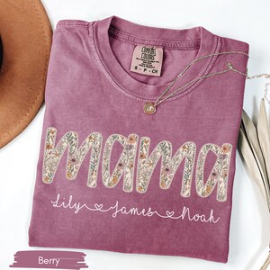 Camiseta personalizada de perlas sintéticas para mamá con nombres de los niños, camiseta floral personalizada para mamá, camiseta de regalo para el Día de la Madre, camiseta de regalo para mamá imagen 7