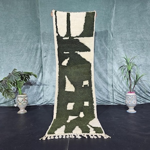 GREEN MOROCCAN MODERN Rug, Handwoven Berber Carpet, White Custom Rug, Soft Wool Rug, Berber Carpet, Beni Dining Room Rug, Luxury Tufted Rug.