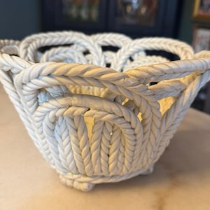 Vintage Goodfriend Spain Ceramic Rope Basket Planter Pot Woven Cream 8.5"x5.25"