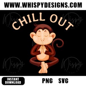 Puede incluir: Un mono marrón meditando con los ojos cerrados y las manos juntas. El mono está sentado en una postura de yoga. El texto "Chill Out" está escrito en letras blancas sobre el mono.
