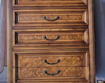 SOLD**** do not purchase Cute dixie dresser vintage