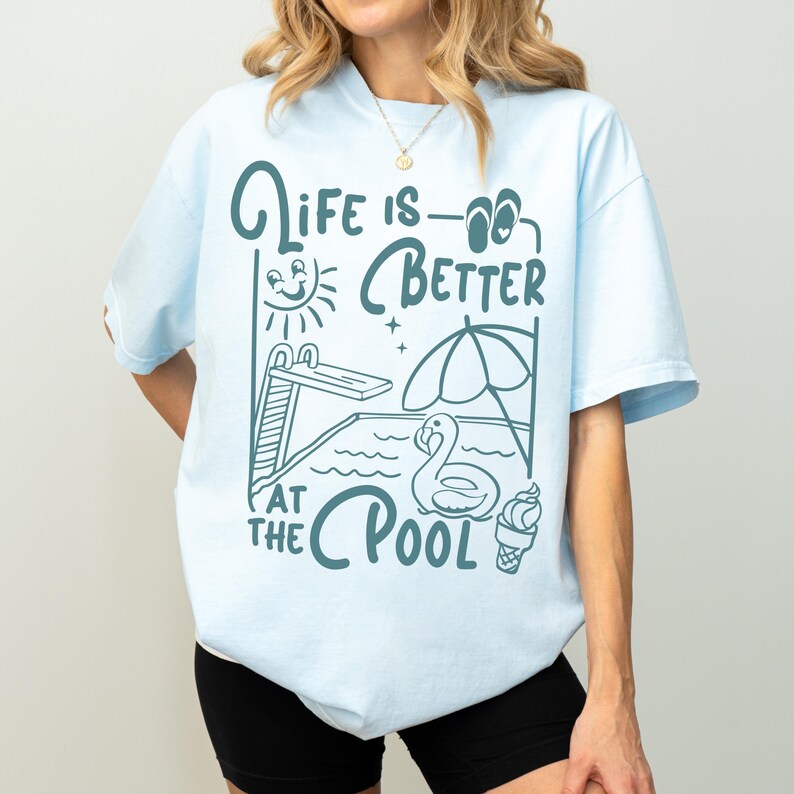 T-shirt piscine d'été, T-shirt La vie à la piscine, T-shirt d'été rétro, Chemise piscine tendance, T-shirt pool party, T-shirt piscine d'été tendance, T-shirt Pool Life Chambray