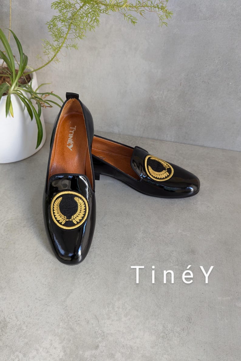 Elegant Black Flats Withe Machin Embroidery, Soft Natural Leather Lining for Comfort and Durability, Unique Design on Flats, Custom Handmade Women Shoes-Women Flat Shoes-Casual Girl Loafers.