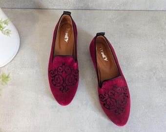 Handmade Burgundy Velvet Loafers- Embroidered Women's Flats, Elegant Gift
