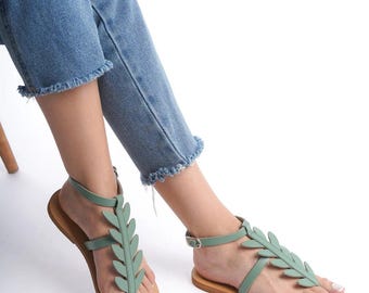 Verfijnde Romeinse sandalen op blote voeten voor dames, handgemaakte echt leren zomerschoenen, oude Griekse sandalen, platte sandalen met open teen