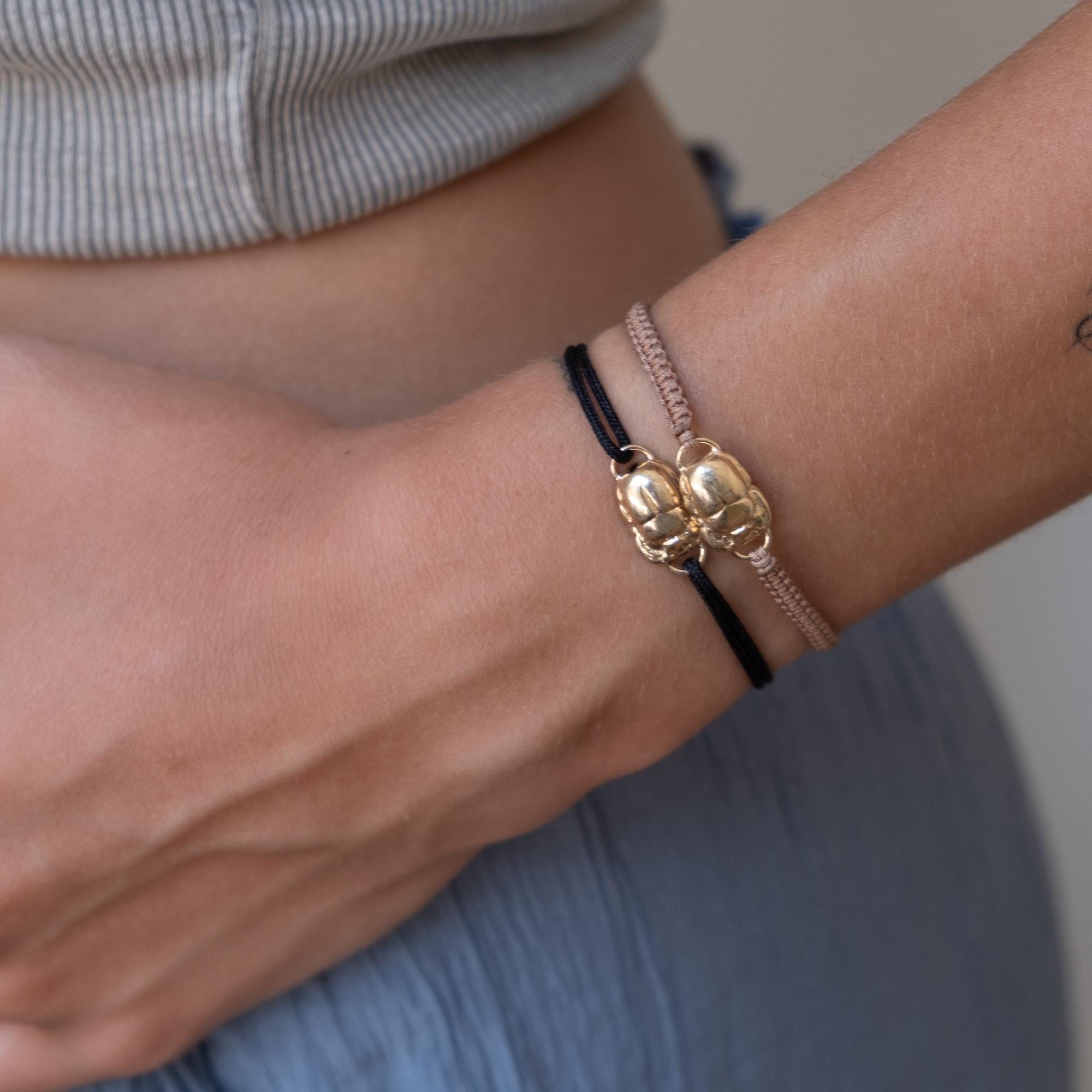 Bracelet scarabee en or massif 14 carats scarabee bracelet cordon en or bijoux neo egyptien bracelet cordon scarabee porte bonheur idee cadeau Etsy France
