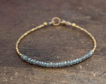 Beaded friendship bracelet with labradorite and gold vermeil - friendship bracelet- minimalist- tennis bracelet-jewelry