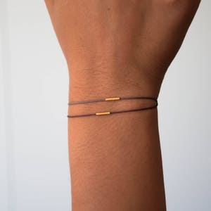 Balance Bracelet in 18k solid gold, minimalist jewelry, delicate jewelry