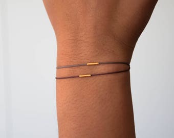 Balance Bracelet in 18k solid gold, minimalist jewelry, delicate jewelry