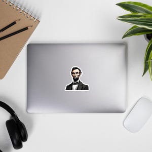 Diversão presidencial: adesivo de desenho animado de Abe Lincoln para fãs de história