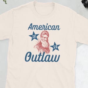 T-shirt John Brown : style western vintage, histoire américaine, design hors-la-loi