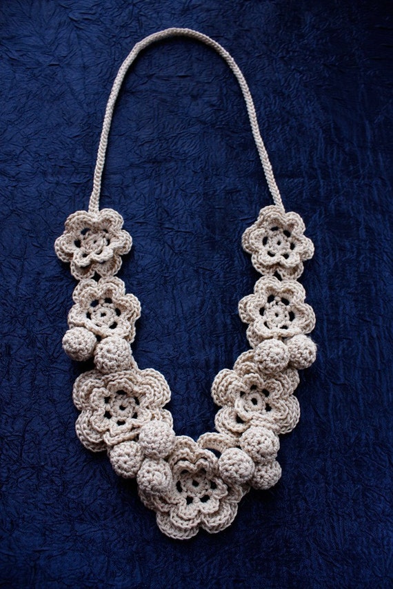 Items similar to Crocheted Flower Necklace / Fashion Accessory on Etsy