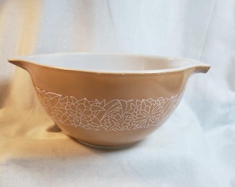 ヴィンテージ オフホワイト ゼフィルス レリーフパターン ストーン