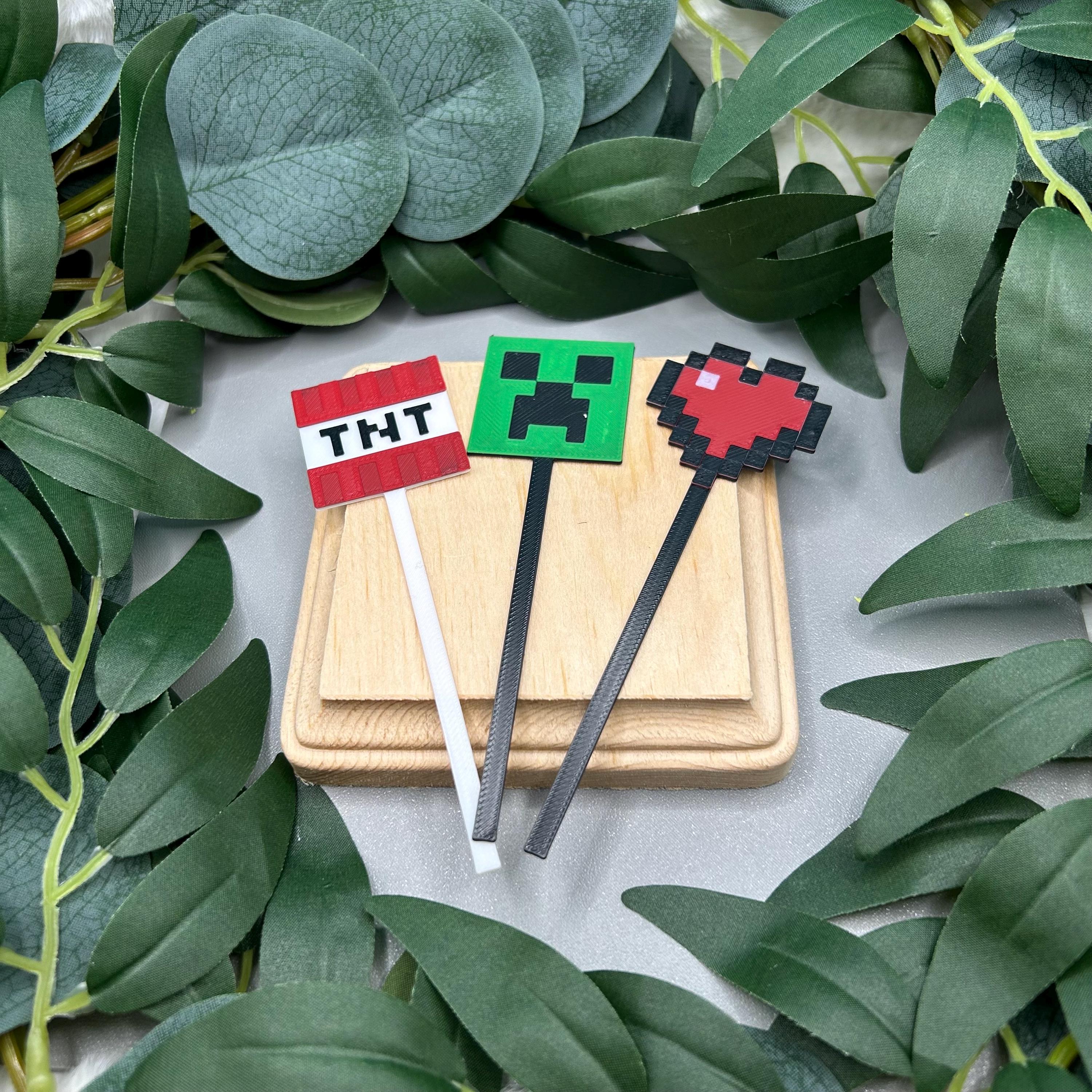3D Printed Minecraft Cupcake Toppers