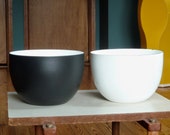 Rare Finel Arabia Matte Black Bowl Made in Finland - Kaj Franck - Mid Century Modern - Vintage Enamelware - MCM - Black and White