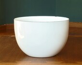 Mid Century Modern Finel Arabia Enameled White Bowl Made in Finland Designed by Kaj Franck