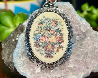 Vintage Floral Bouquet Cross Stitch Effect Sarah Coventry Retro Jewelry Gift