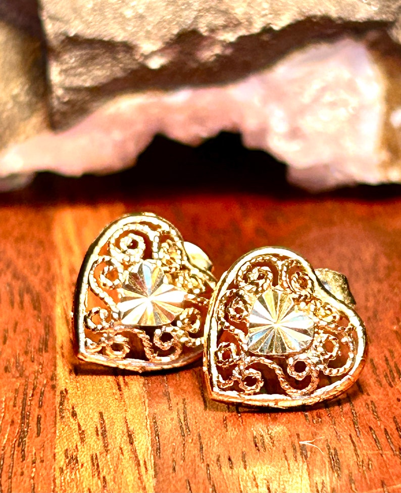 Vintage Gold Tone Sterling Silver Filigree Heart Stud Earrings Retro Jewelry Gift image 1