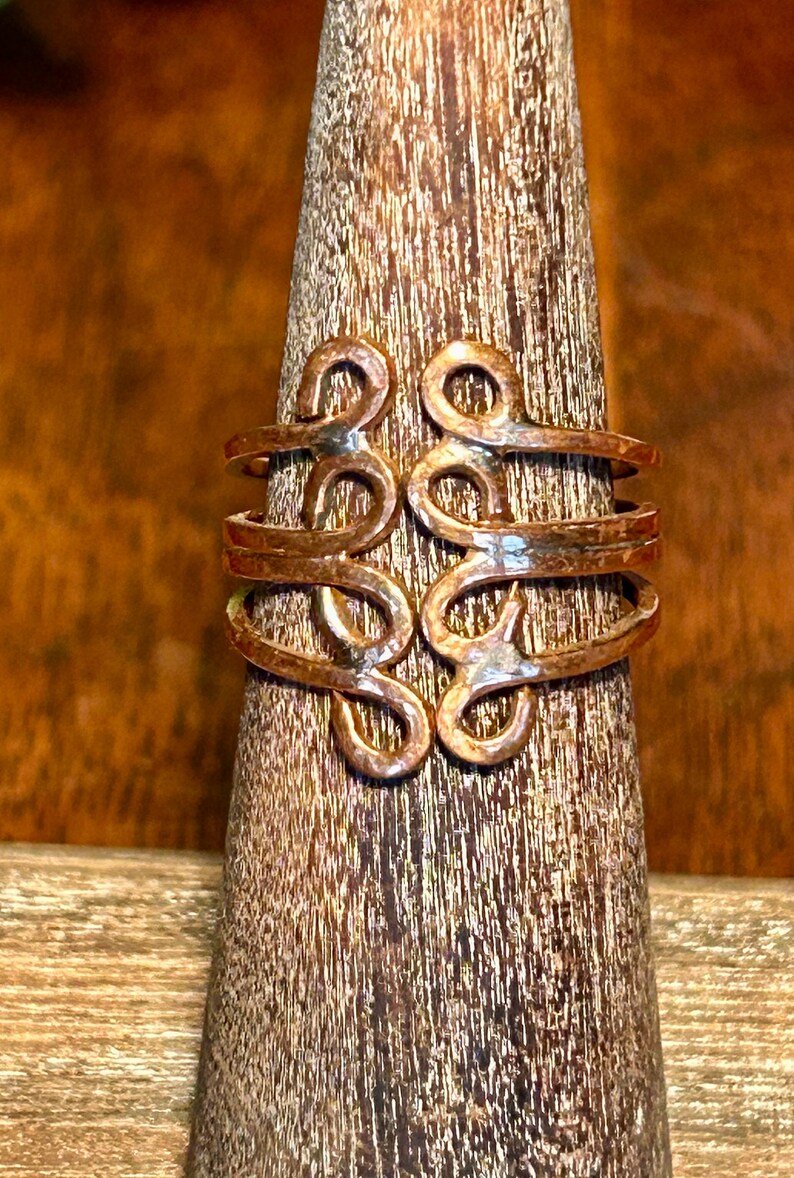Handmade Copper Ring Vintage Retro Jewelry Unisex Gender Neutral Accessories image 2