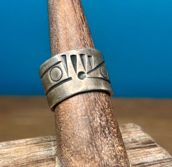 Silver Ring Unsigned Native American Inlaid Triba… - image 7