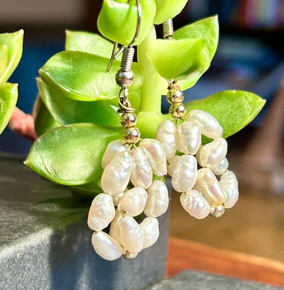 Fresh Water Pearl Cluster Dangle Earrings Vintage… - image 8