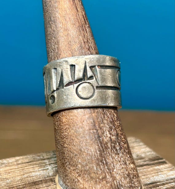 Silver Ring Unsigned Native American Inlaid Triba… - image 8